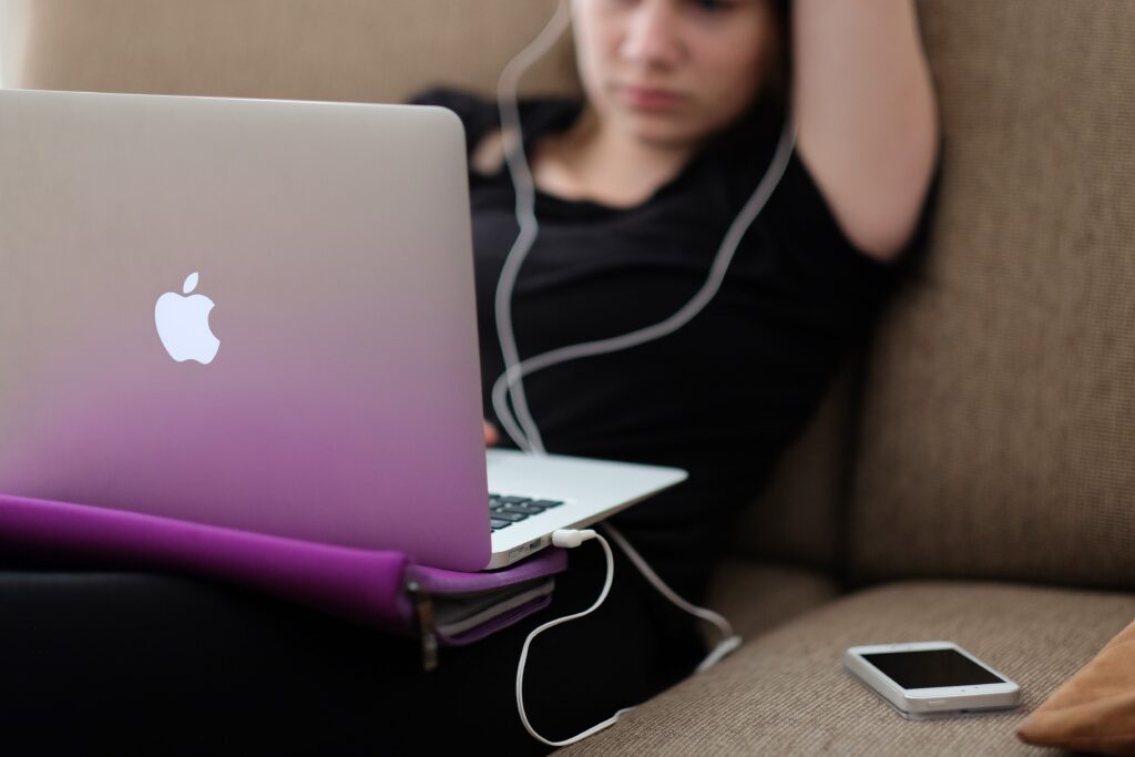 Refurbished Macbooks - Cyaan & Co